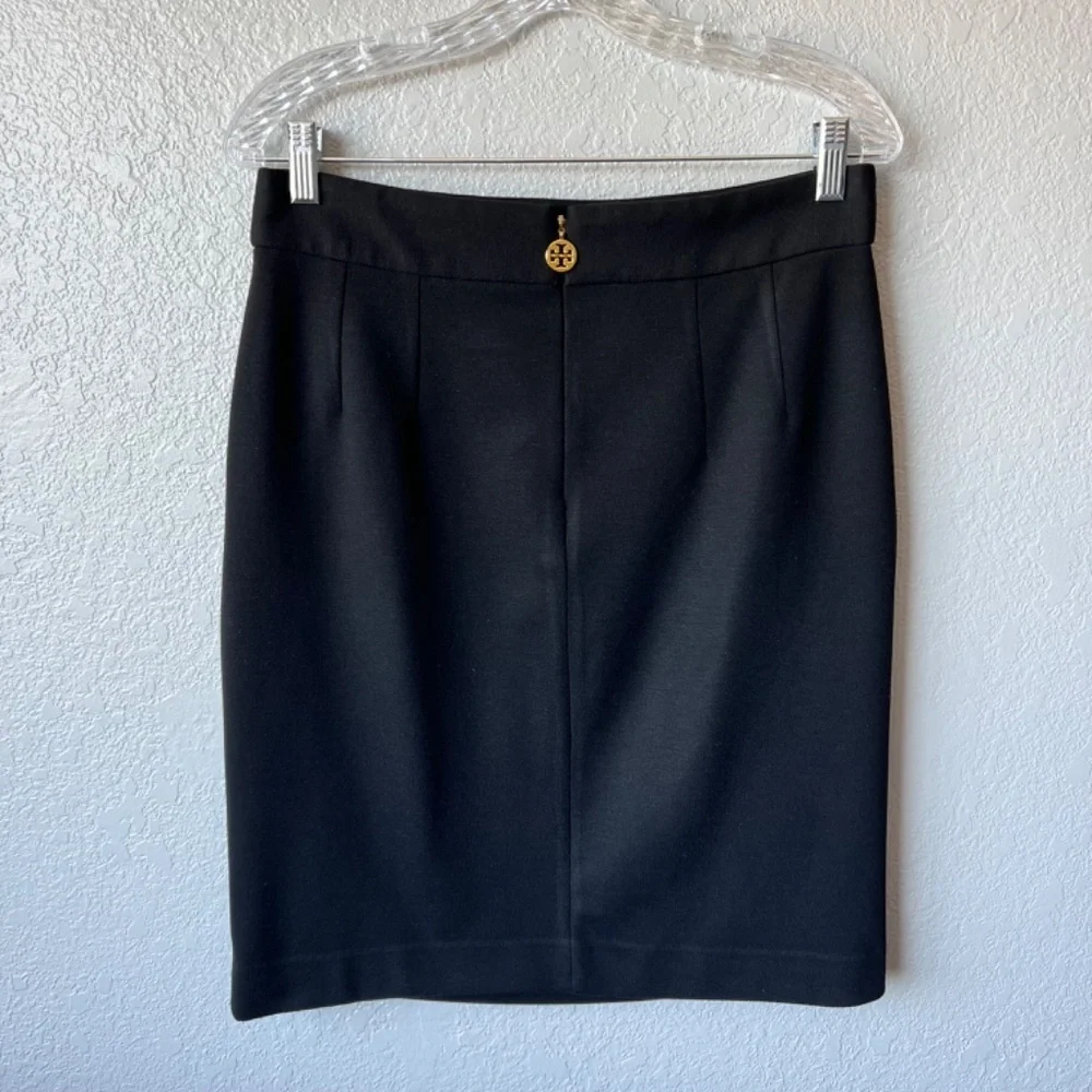 *FIRM PRICE* Tory Burch gold logo black pencil skirt with pockets